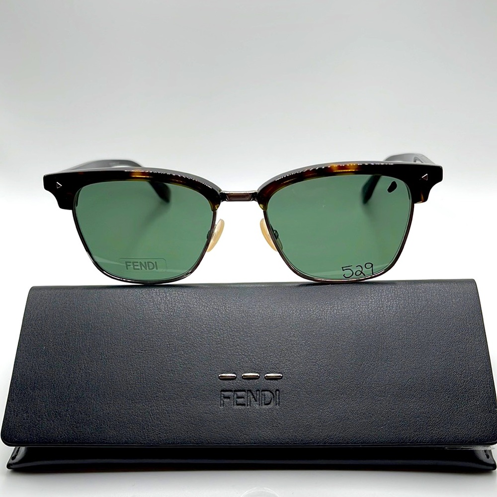 NWOT! Fendi unisex sunglasses. Retro silver rims with tortoiseshell arms.